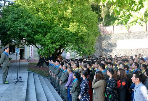 陳宏金：永春分公司召開(kāi)職工大會(huì)分析企業(yè)面臨形勢(shì).jpg
