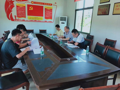 省機(jī)電控股公司黨委委員、副總經(jīng)理吳大文到我司掛鉤幫扶村臺峰村調(diào)�?(1)_調(diào)整大小.jpg