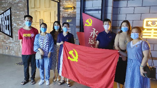 海科省民�? 觀(guān)看愛(ài)國(guó)主義教育影片《長(zhǎng)津湖》~1.jpg